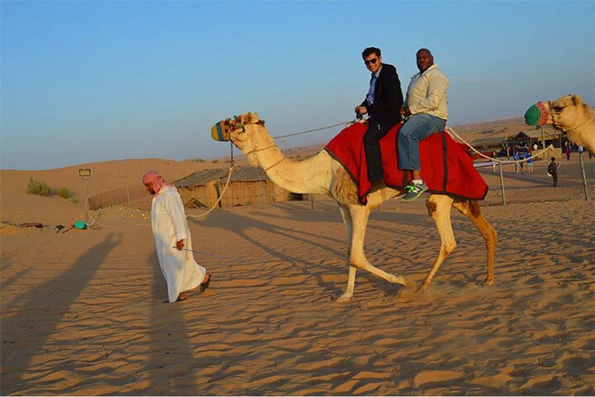 vip-desert-safari-dubai-with-camel-riding_1